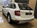 Skoda Octavia Scout 2.0 TDI 4x4 DSG - 11