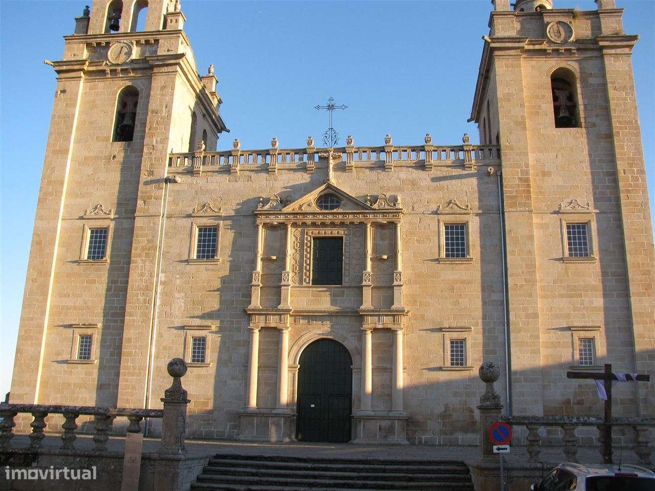 Moradia para Restaurar, Miranda do Douro-13