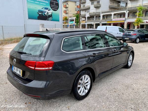 VW Passat Variant 2.0 TDi Confortline DSG - 4