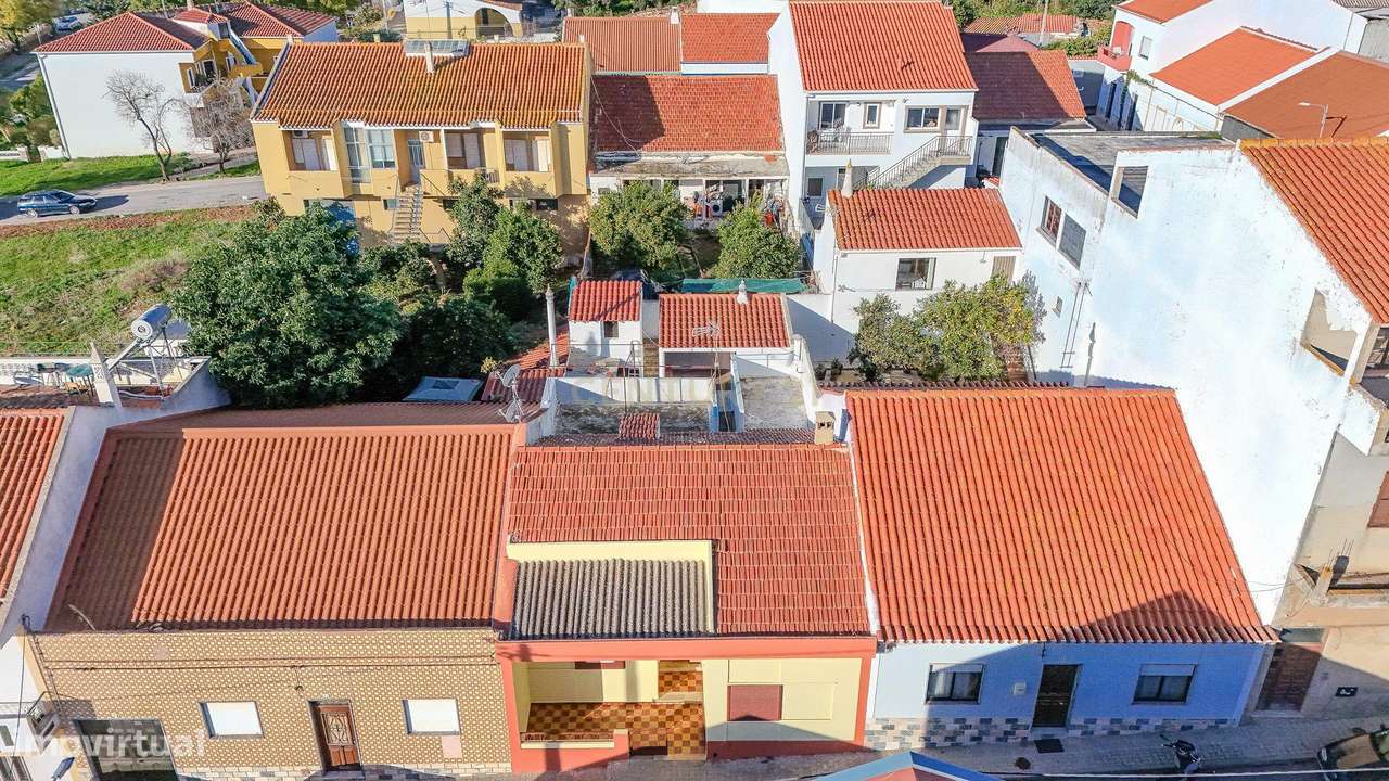 MORADIA TÉRREA COM 3 QUARTOS NO CENTRO DE S.B.MESSINES - Grande imagem: 3/23