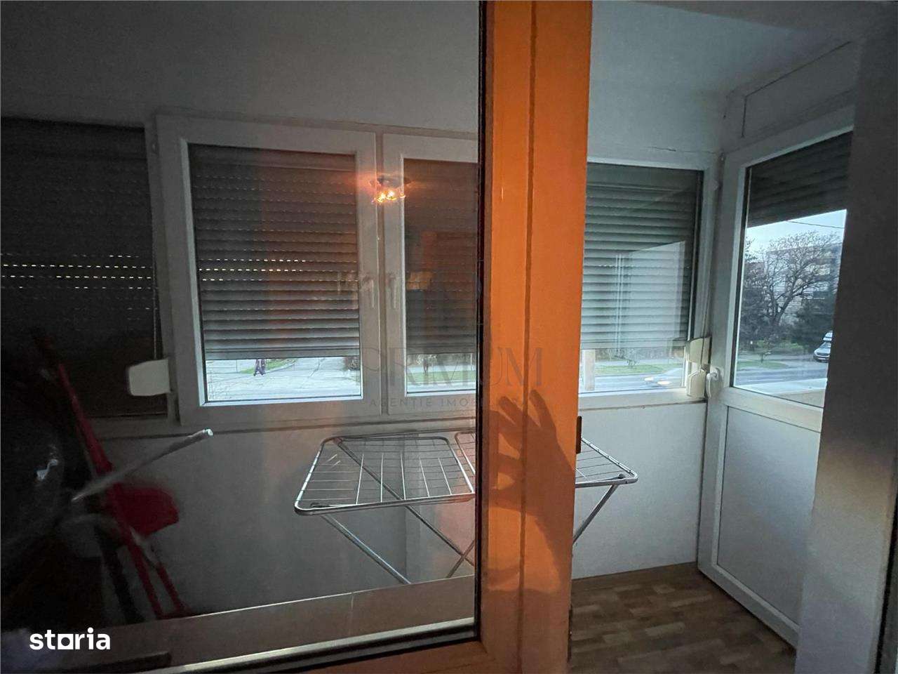 ARADULUI - ETAJ 1 - LIFT - BLOC IZOLAT - 3 CAMERE - 2 BAI - DECOMANDAT-7