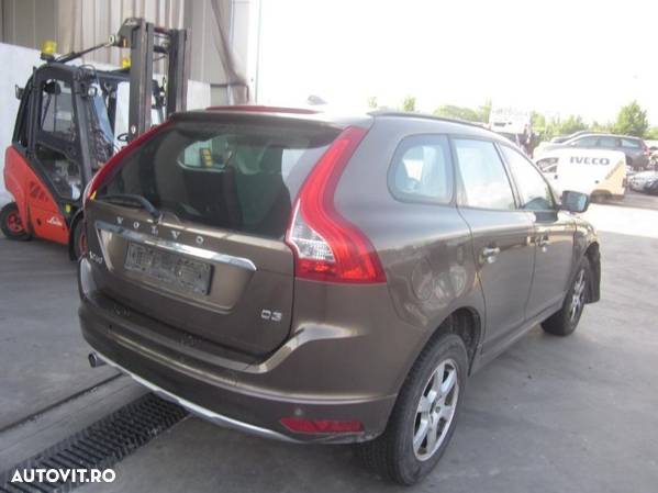 Dezmembrez Volvo xc 60 , 2.0 d , an 2014 - 5