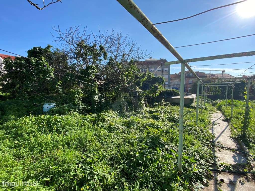 Terreno no Casalinho de Ajuda junto ao Polo Universitário da Ajuda-11