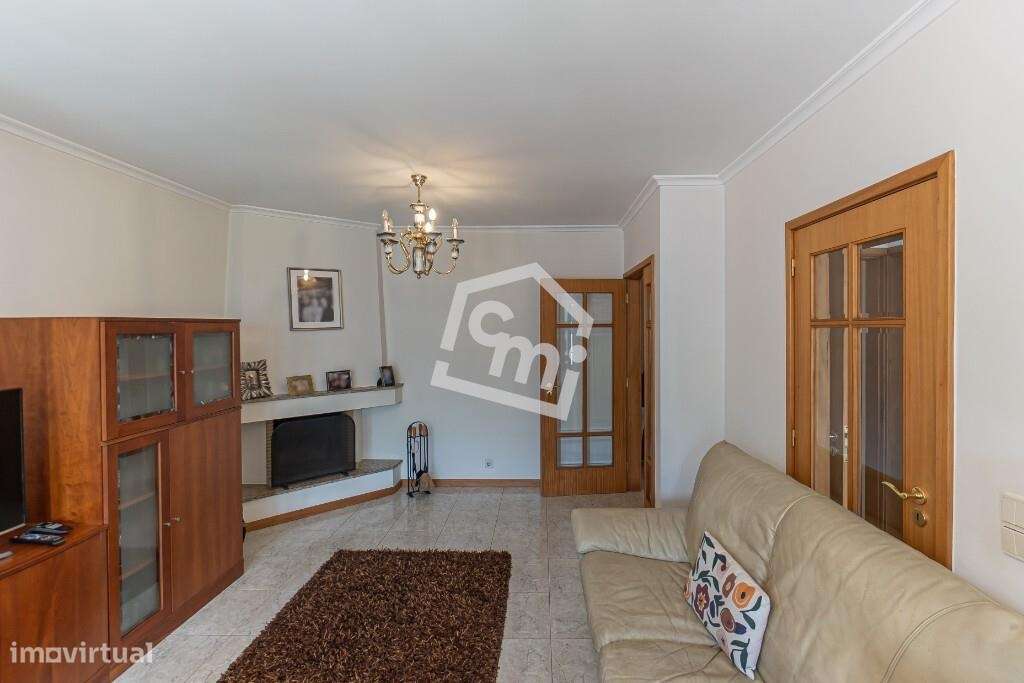 Moradia Duplex T3 - com Terraço - Águas Santas - Maia-13