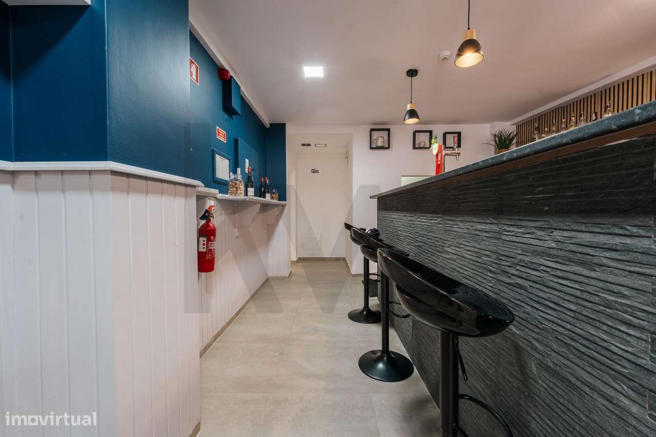 Trespasse de Restaurante Equipado e Remodelado na Rua dos Combatentes,-13