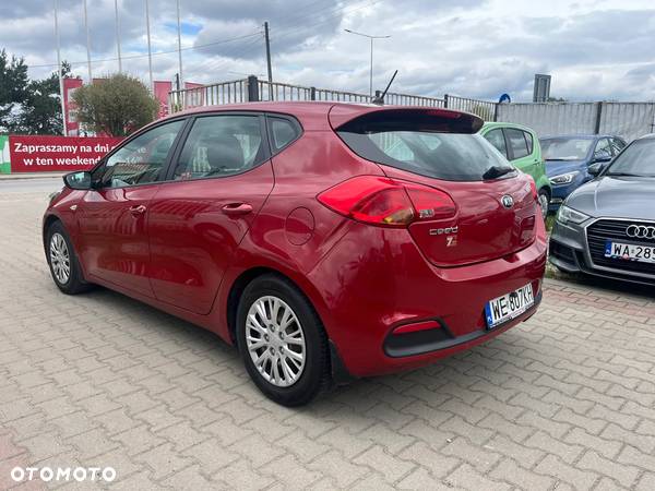 Kia Ceed Cee'd 1.6 GDI L - 9