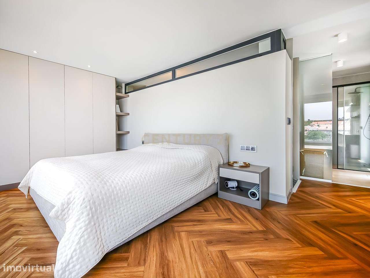 Moradia T4 em Condomínio Privado | Piscina | 6WC | Jardim | Terraço |-45
