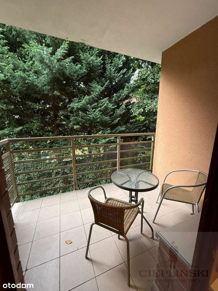 mieszkanie w apartamentowcu z balkonem-2