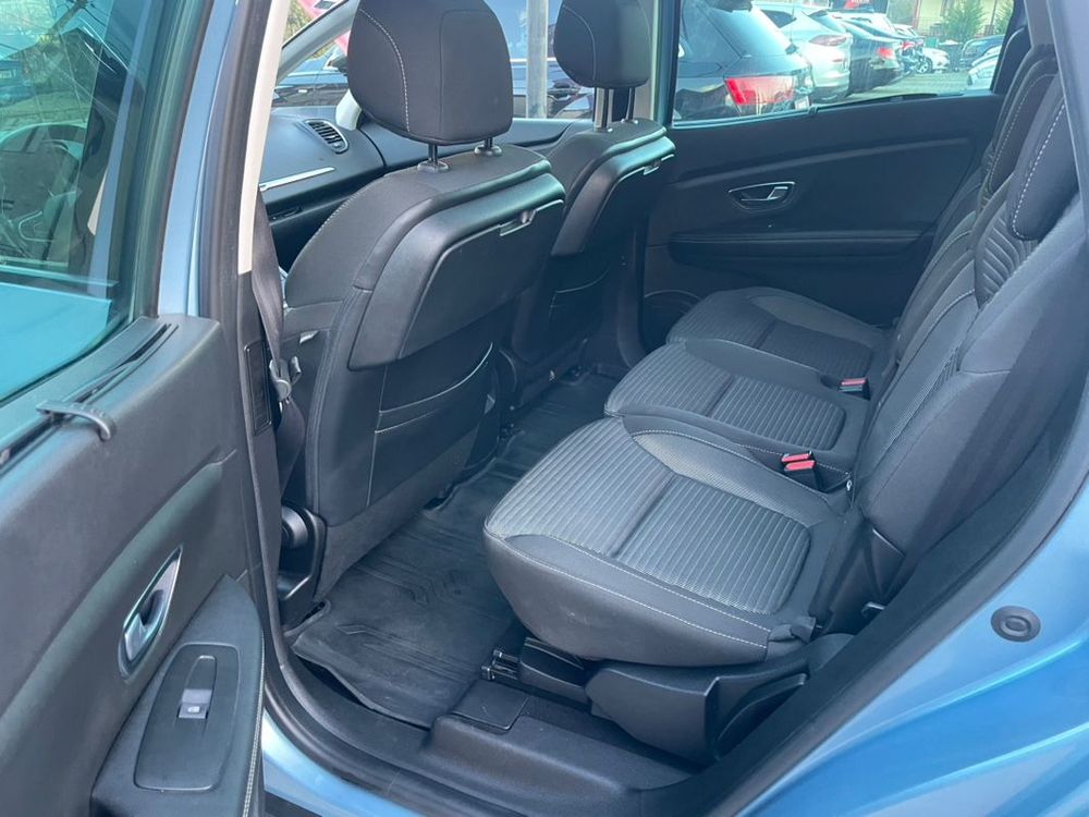 renault grand-scenic