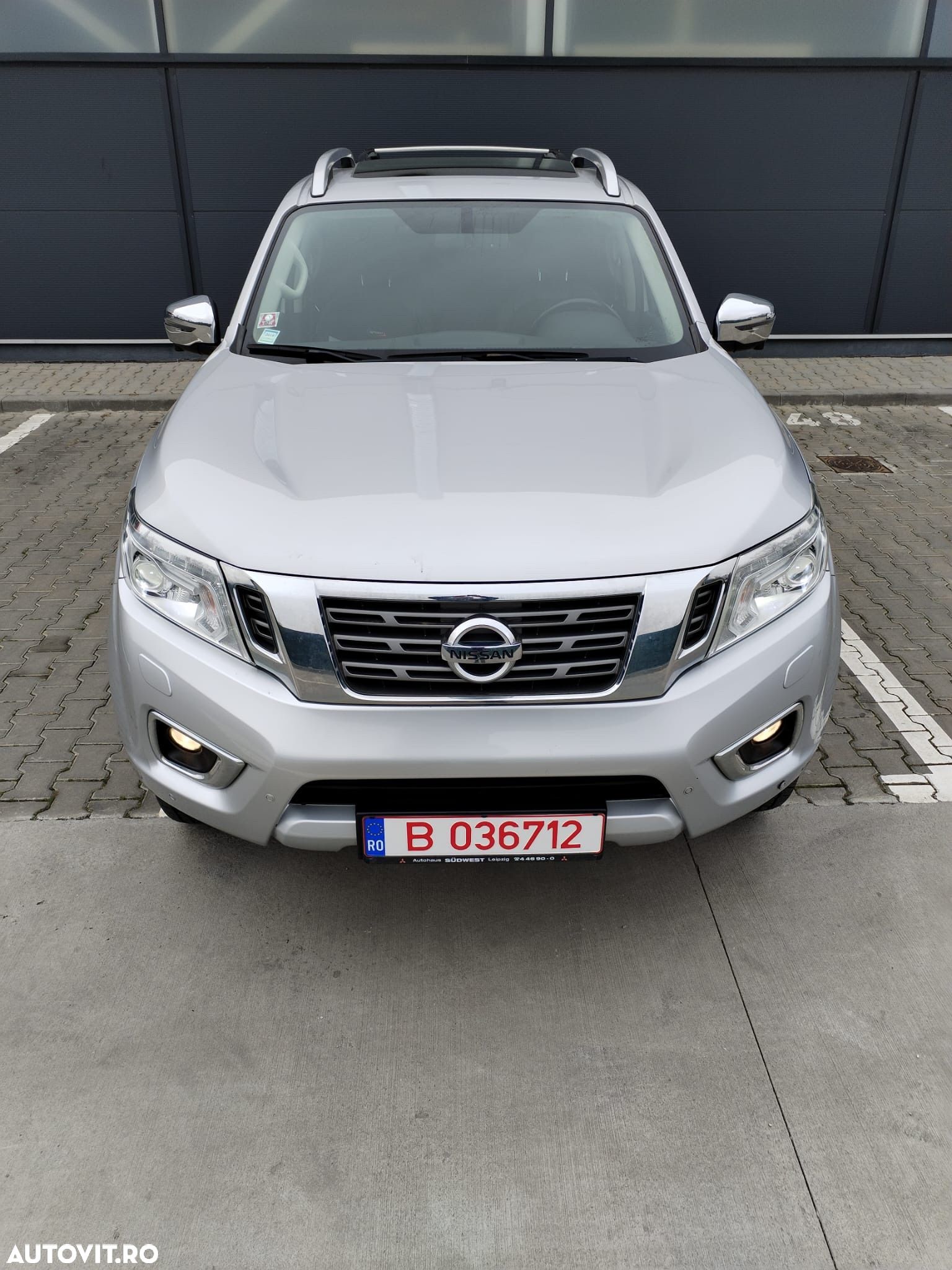 Nissan Navara 2.3 dCi Bi Turbo Double Cab Tekna Aut. - 1