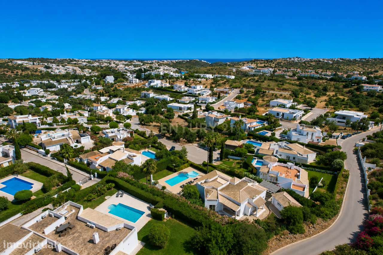Moradia com 4 quartos, independente com piscina em Albufeira-43