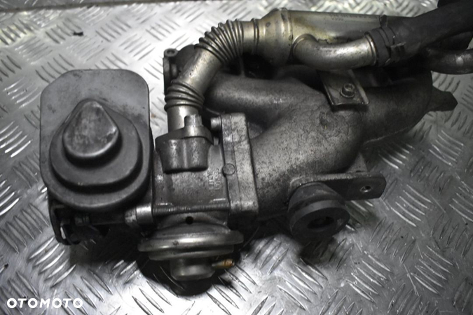 Volkswagen Seat Audi 1.9 TDI Kolektor ssący 038129713bc 038128063g - 2