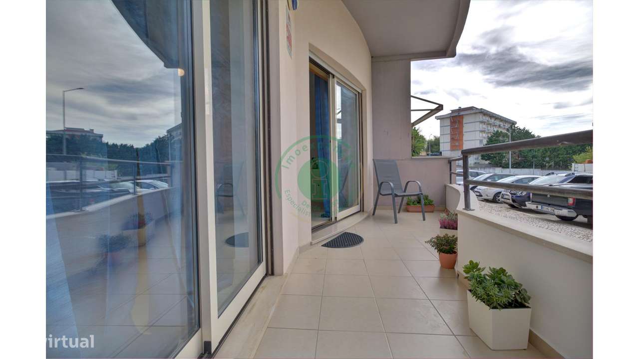 T3 com Garagem e Terraço-6
