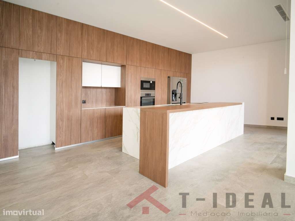 Apartamento T3 no Centro da Lourinhã - Grande imagem: 4/54