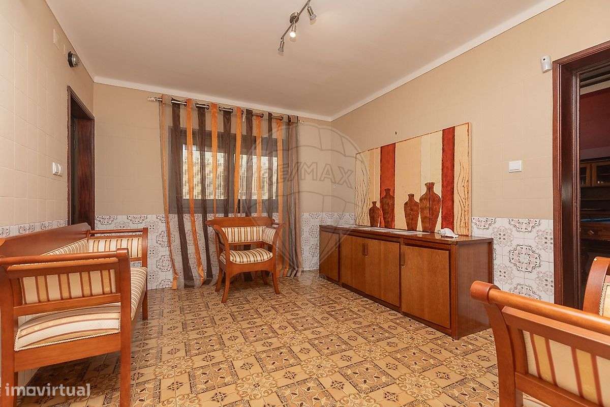 Moradia T6 para venda - Grande imagem: 3/48