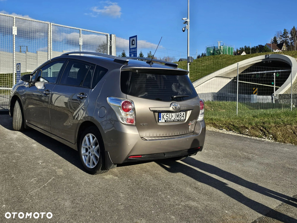 Toyota Verso 1.8 Premium MS 7os EU6 - 4