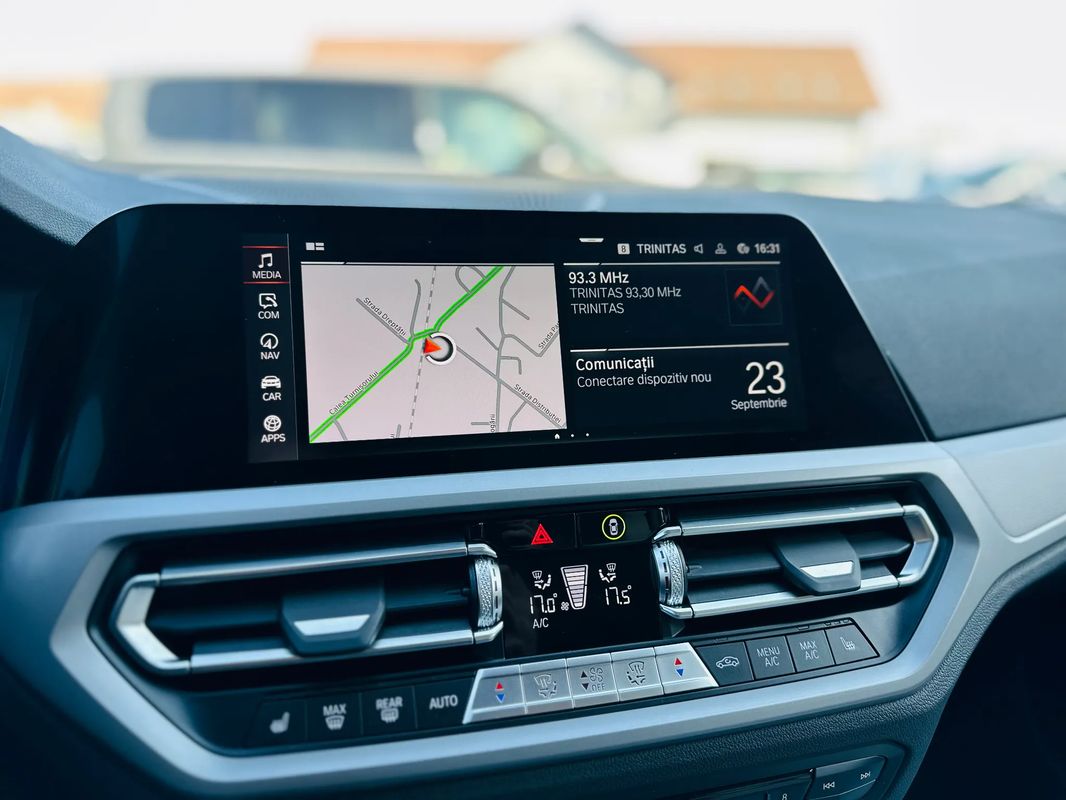 BMW Seria 3 320d xDrive AT MHEV - 23