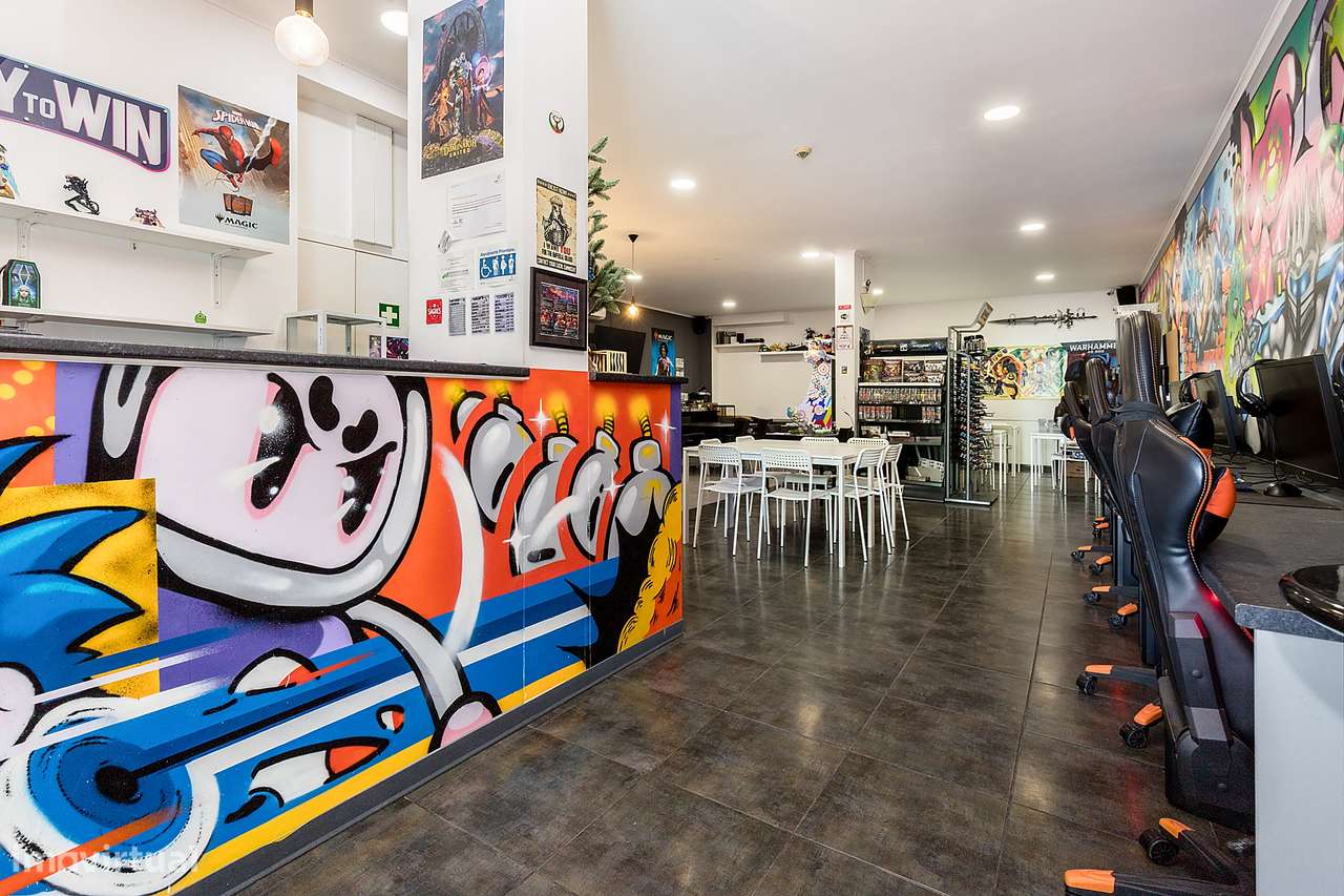 Trespasse de Espaço Comercial c/ 98 m² todo quipado | Nova Eborae, Bac-1