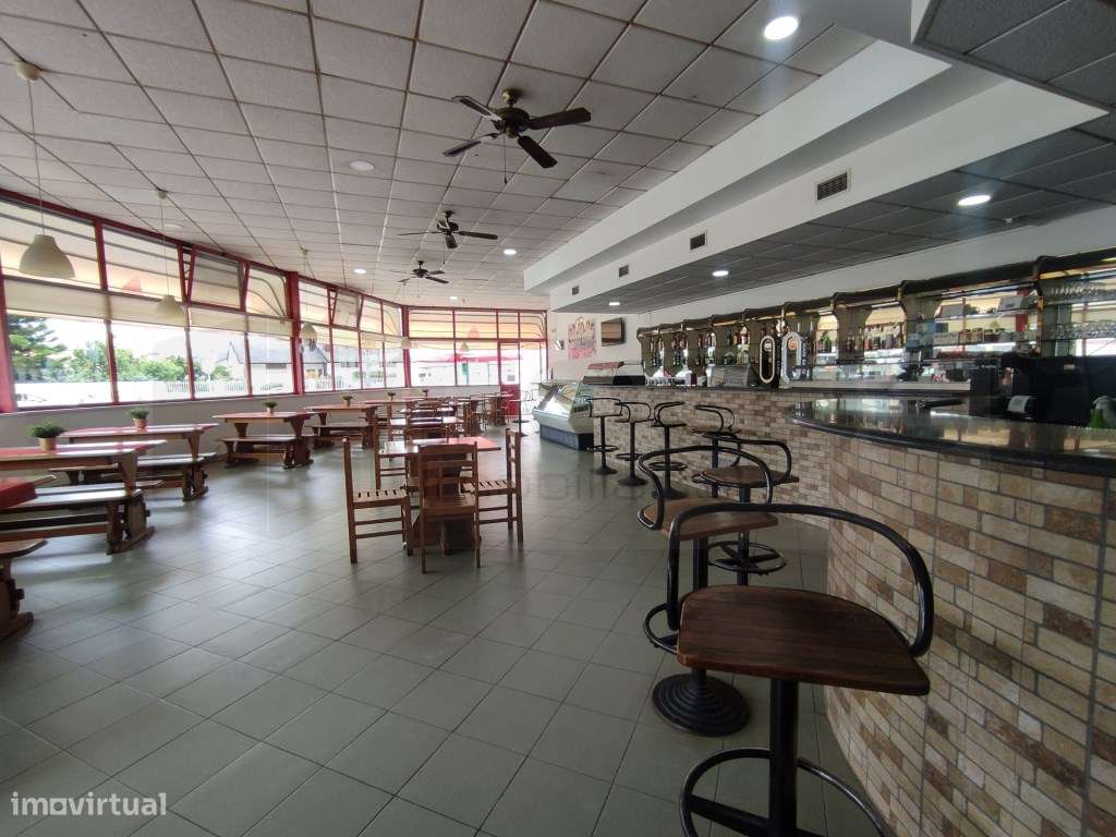 Café/ Snack Bar em zona central de Esgueira para trespasse - Grande imagem: 3/21