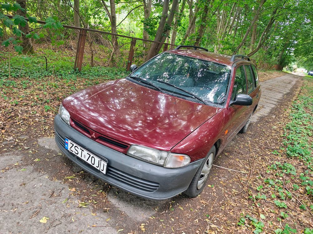 Mitsubishi Lancer VI (1992-1996) 1300 GLi 1995