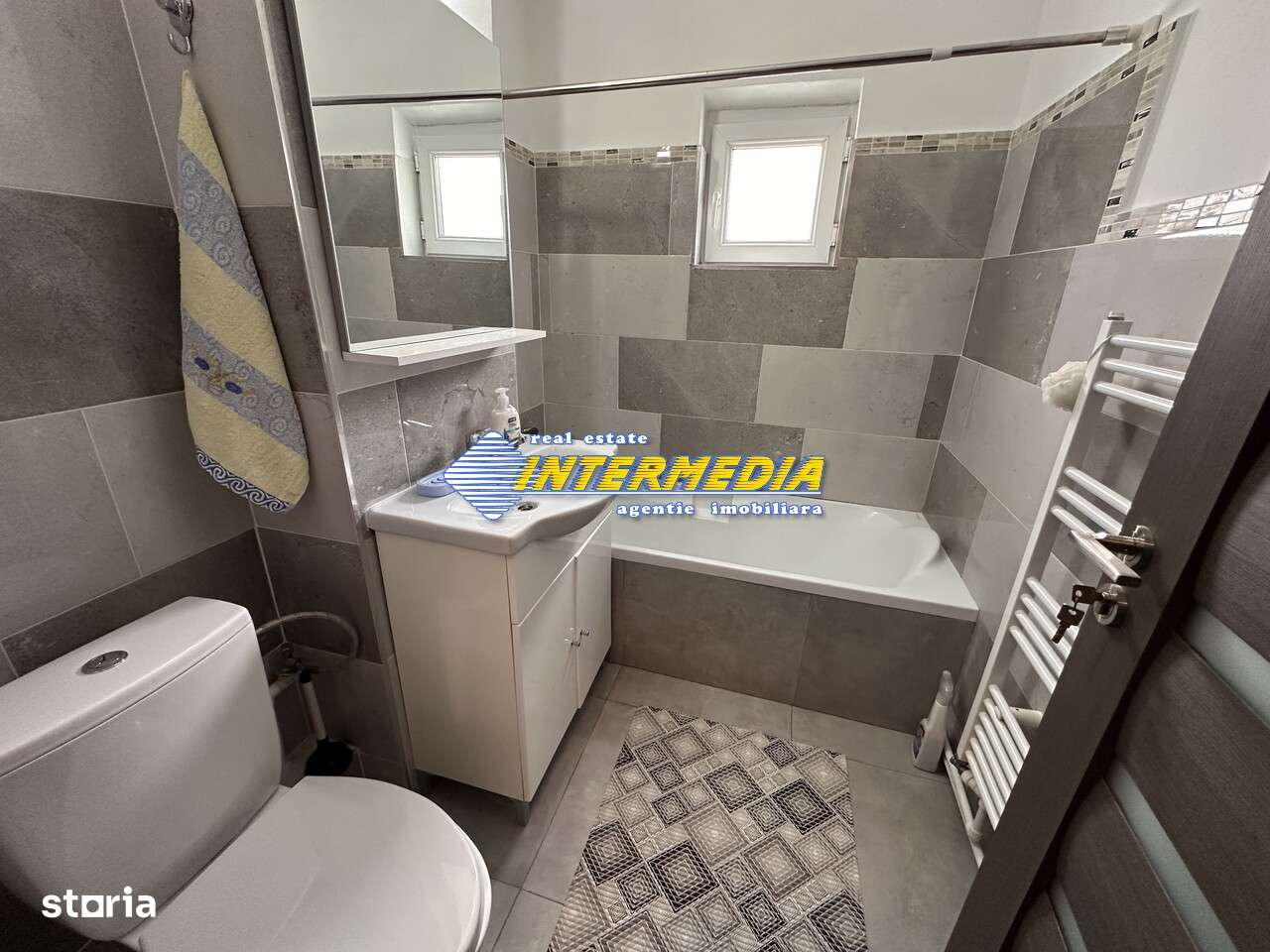 Apartament cu 2 camere Cetate zona Spitalul Judetean etaj 3 - Imagine principală: 4/10