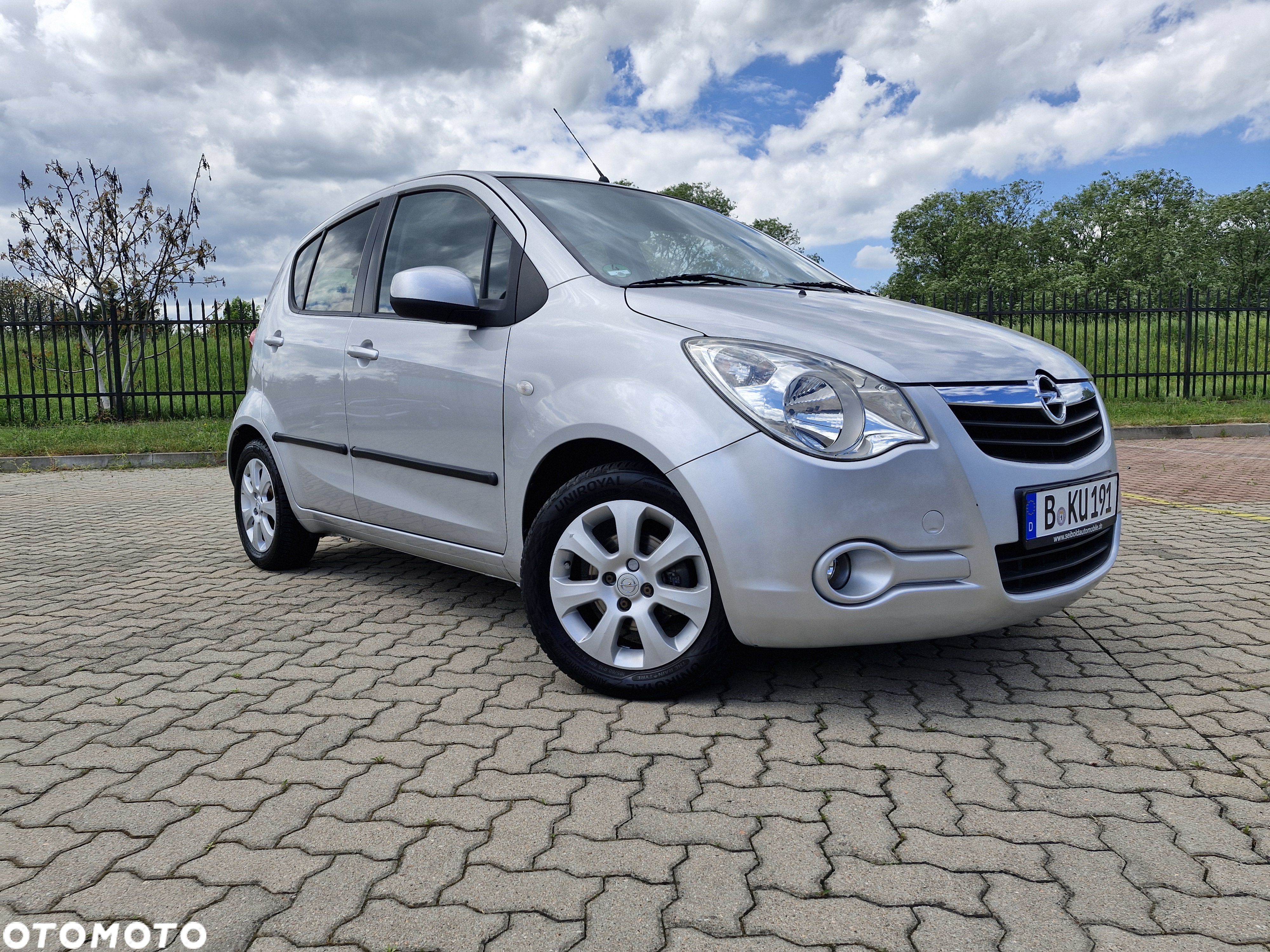 Opel Agila 1.0 Essentia - 1