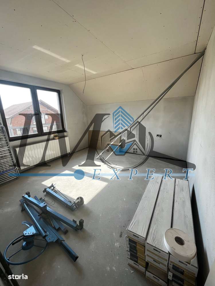 Casa semi finalizată de vânzare in Lancram - Imagine principală: 4/11