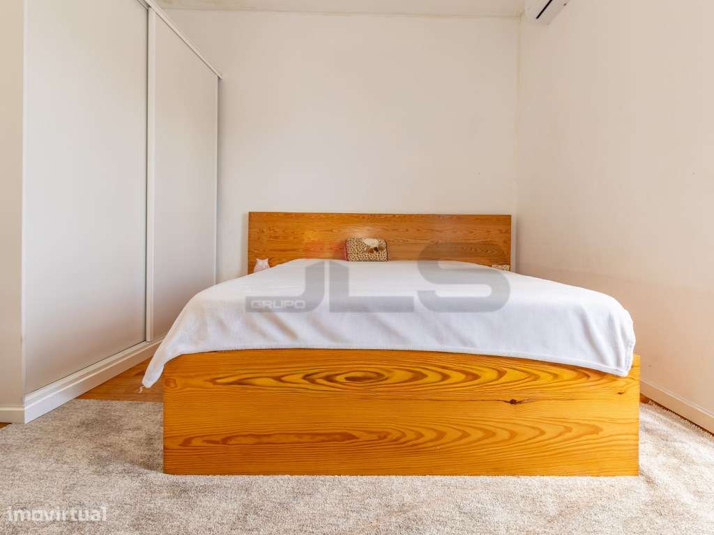 Moradia V3 no Centro de Ponta Delgada-5