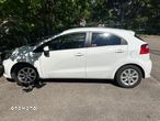 Kia Rio 1.2 M - 12