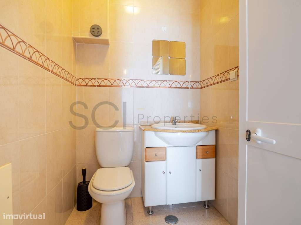 Moradia Isolada renovada T3+2 Quintinhas Cave sótão e pronta a habitar-40
