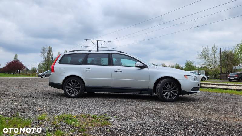 Volvo V70 2.0 - 6