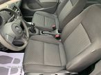 Volkswagen Golf 1.6 Comfortline - 19