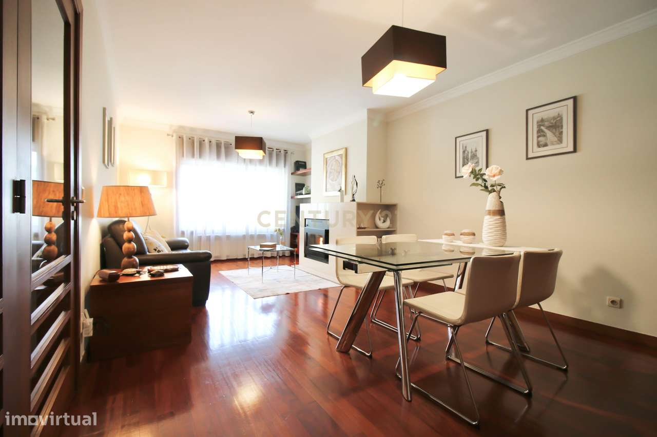 Elegância e Exclusividade no Bairro das Artes T3 Remodelado | Rua Migu-0