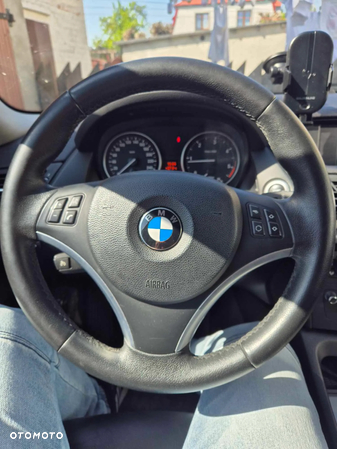 BMW X1 xDrive20d - 8
