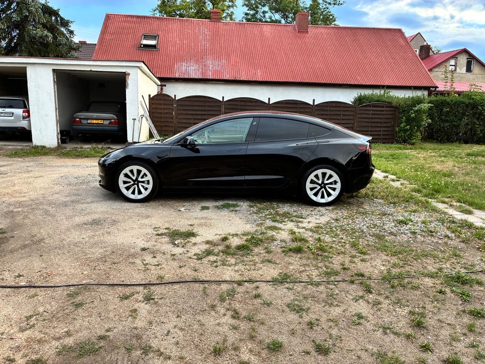 Tesla Model 3 RWD Standard 2022