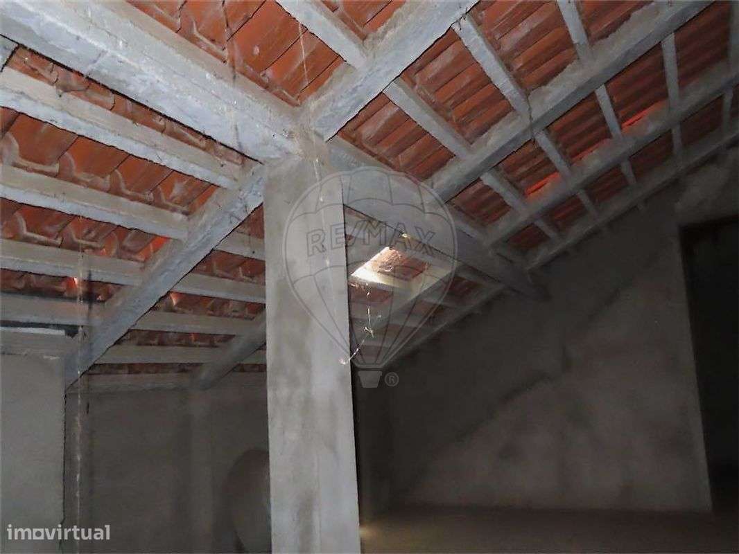 Moradia T2 para venda-46