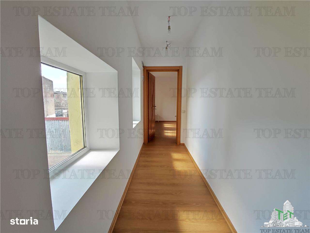 Apartament 2 camere in vila RENOVAT 2024 langa rond Berzei cu Mircea V - Imagine principală: 4/17