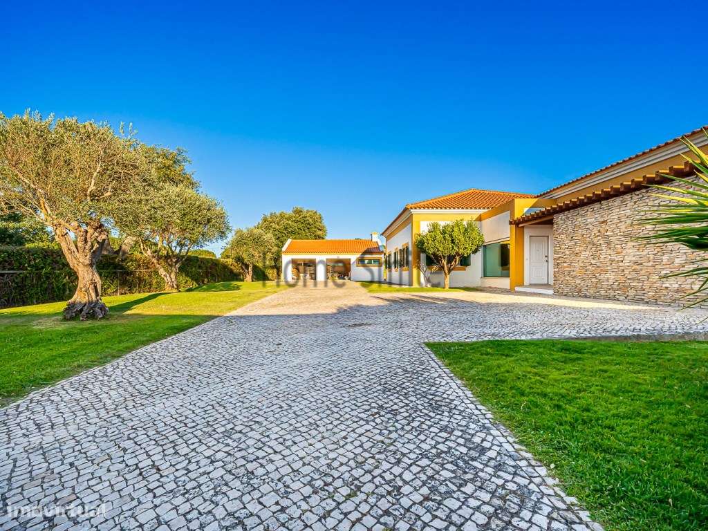 MORADIA LUXO STO ESTEVÃO. PISCINA. GARAGEM. COURT TÉNIS-12