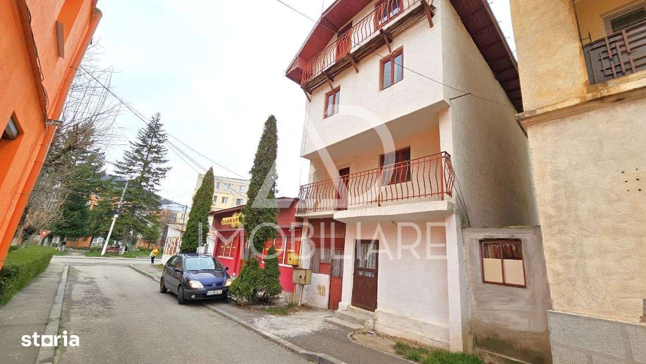 Imobil de VANZARE P+2E+M - Bumbesti Jiu - Imagine principală: 4/12