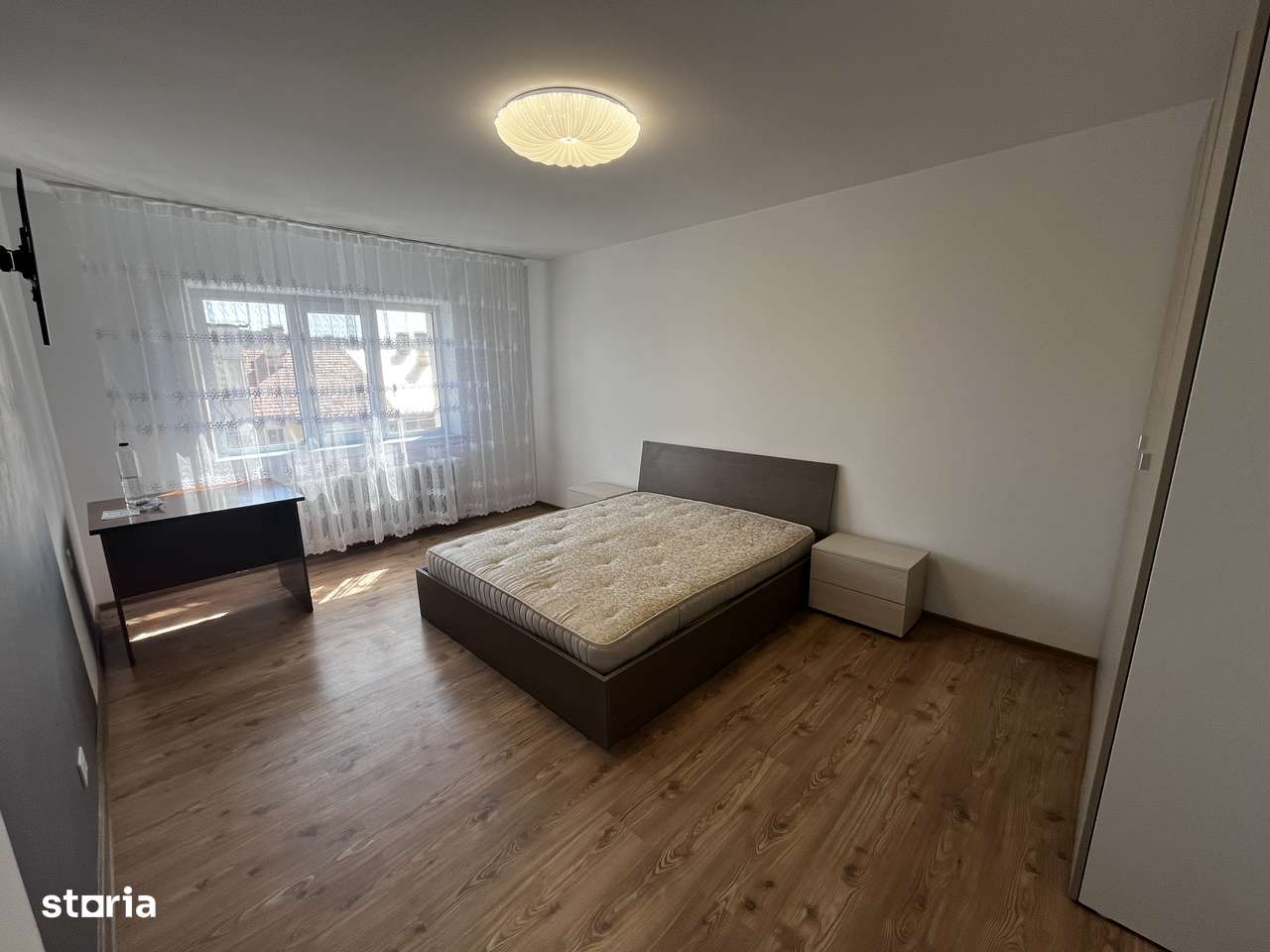 Renovat! Apartament 3 camere D, 72 mp, str. Hlincea , zona CUG-1