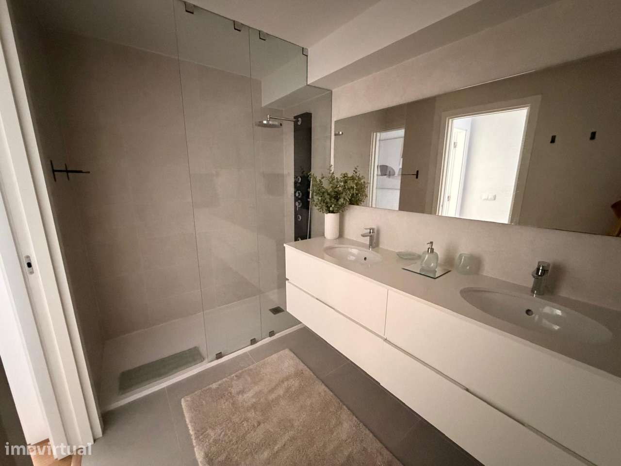Apartamento T2 Duplex Mobilado na Av. Dr. Lourenço Peixinho-14