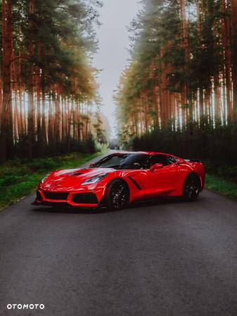 Chevrolet Corvette - 8