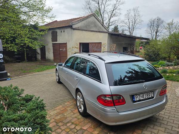 Mercedes-Benz Klasa E 200 T Kompressor Automatik Avantgarde - 19