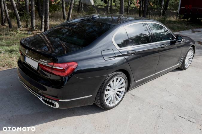 BMW Seria 7 730d xDrive - 17