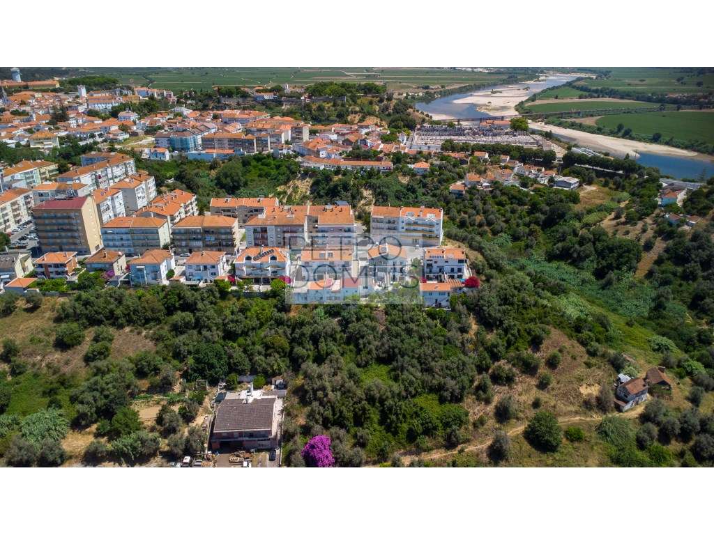 MORADIA T4 EXCLUSIVA COM VISTA DESLUMBRANTE SOBRE O RIO TEJO E A LE...-34