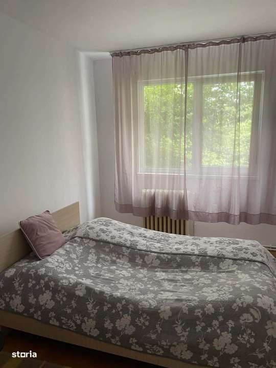 Vanzare apartament cu 3 camere str Fantanele-4