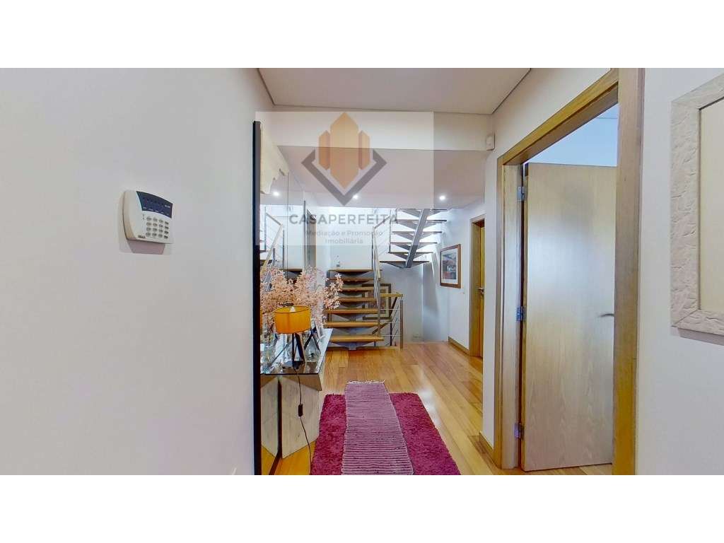 Moradia T3 + Escritório com Espaço Exterior - Mafamude - Junto a Sa...-7