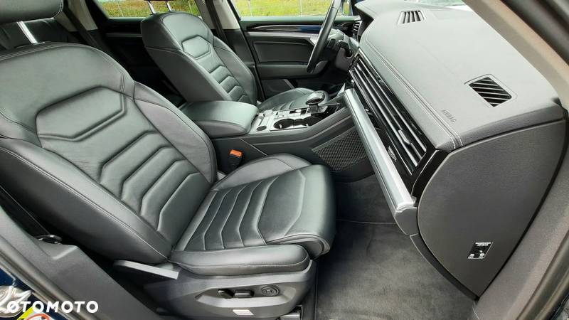 Volkswagen Touareg 3.0 V6 TDI SCR 4Mot Elegance - 27
