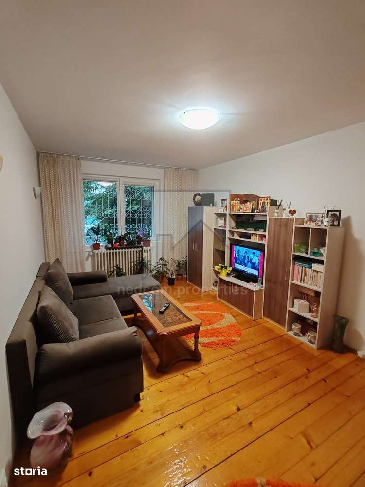 Vanzare apartament 4 camere - Rahova - str. Soldat Croitoru-2