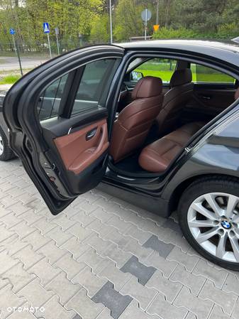 BMW Seria 5 530d - 11